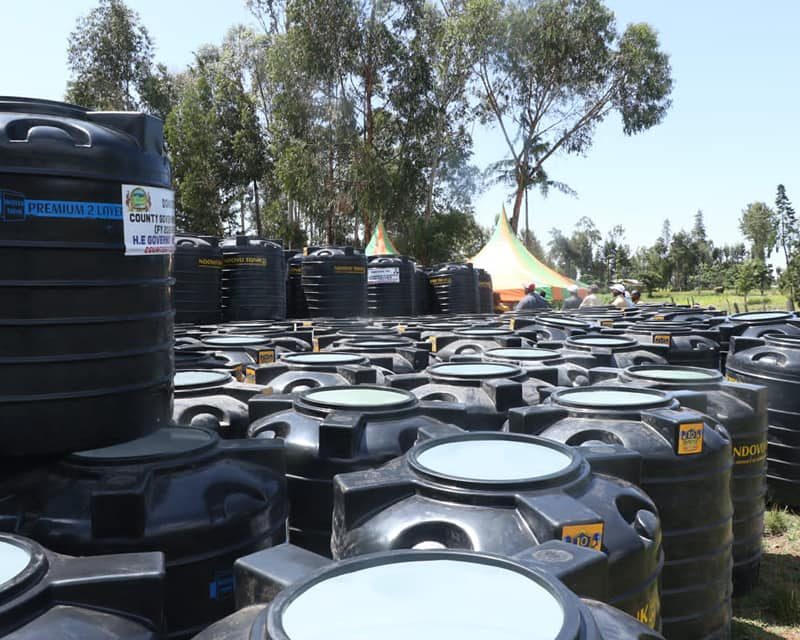 Distribution of 345 water tanks across 14 villages in Central Ward 14