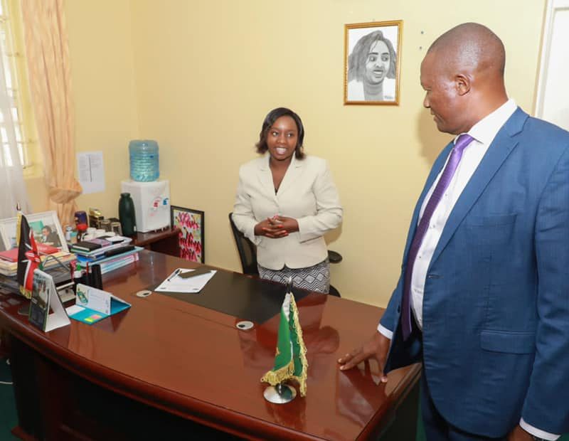 Gov. Badilisha to county staff 10