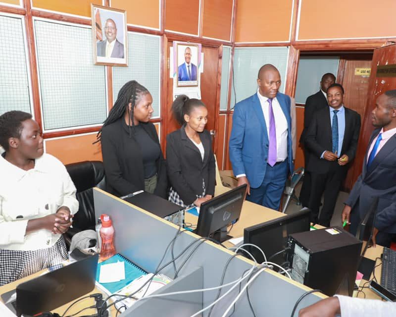 Gov. Badilisha to county staff 14