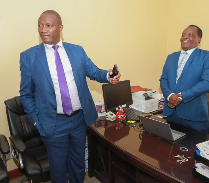 Gov. Badilisha to county staff 16